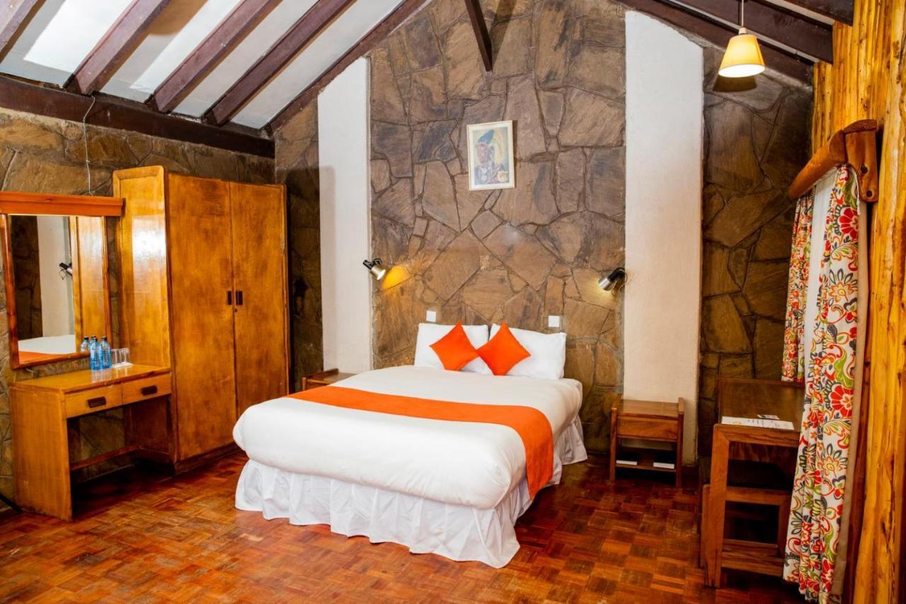 Naro Moru River Lodge מראה חיצוני תמונה